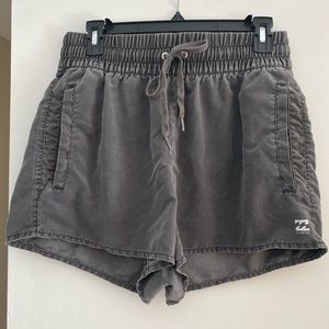 Billabong sport shorts